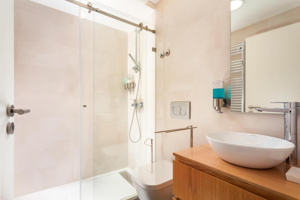 Stupendo- Two Rooms, Patio With Refreshing Pond-Center-Air Conditioning-Free Park Lisboa Exterior foto